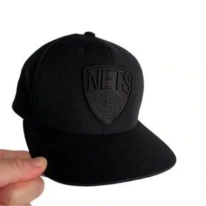 Brooklyn Nets Mitchell & Ness Black Blackout Snapback Hat
